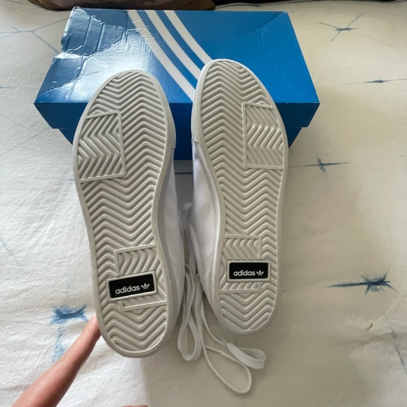 adidas gazelle silver green womens adidas Women's Sleek Shoes main image 0
